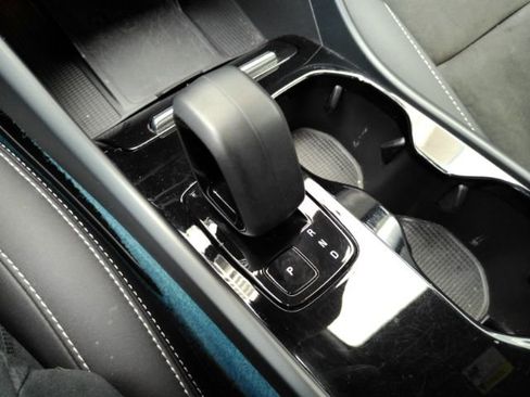 Used 2022 Volvo C40 P8 Recharge Ultimate image 45