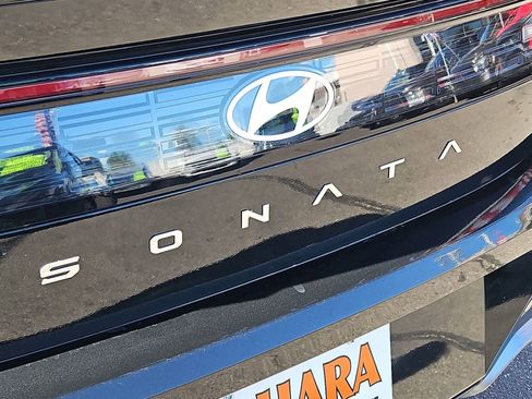 Used 2025 Hyundai Sonata SEL FWD image 16