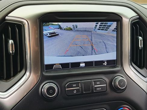 Used 2020 Chevrolet Silverado 1500 LTZ AWD/4WD image 34