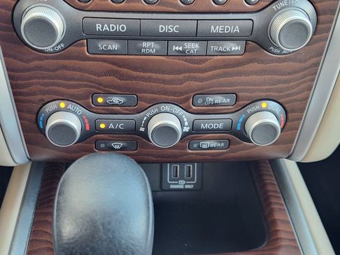 Used 2018 Nissan Pathfinder Platinum FWD image 20