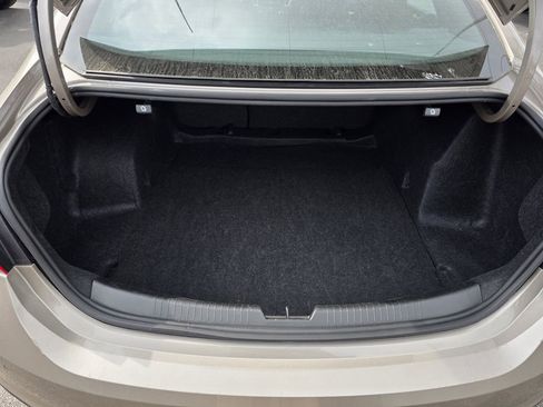 Used 2025 Chevrolet Malibu LT image 21