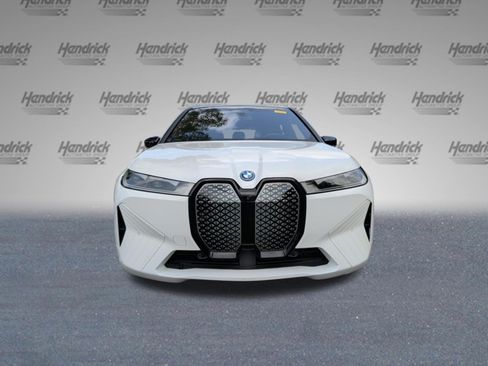Used 2024 BMW iX xDrive50 w/ Sport Package AWD/4WD image 5
