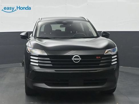 Used 2026 Nissan Kicks SR FWD image 2