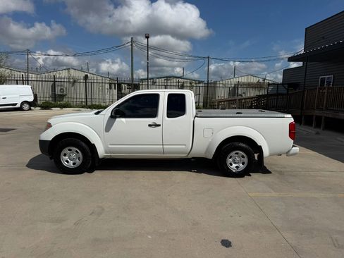 Used 2018 Nissan Frontier S image 3