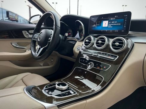 Used 2019 Mercedes-Benz C 300 Sedan image 34