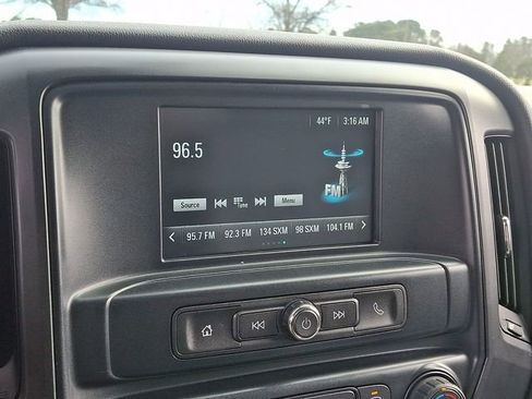 Used 2019 Chevrolet Silverado 1500 Custom w/ Custom Convenience Package image 19