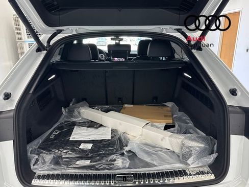 New 2026 Audi Q8 Premium Plus image 7