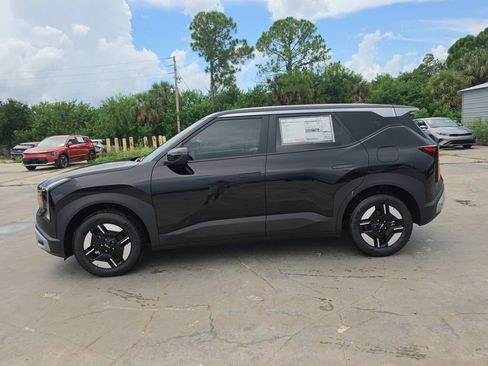 New 2027 Kia Seltos LX FWD image 5