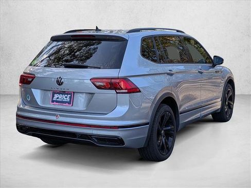 Used 2023 Volkswagen Tiguan SE R-Line image 2