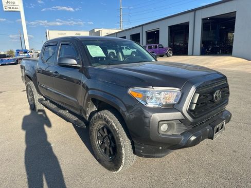 Used 2023 Toyota Tacoma SR AWD/4WD image 3