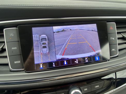 Used 2022 Buick Enclave Avenir w/ Avenir Technology Package image 29