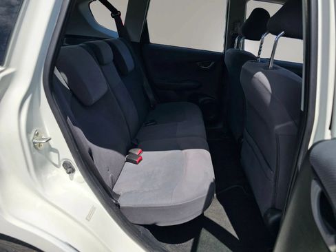 Used 2011 Honda Fit image 7