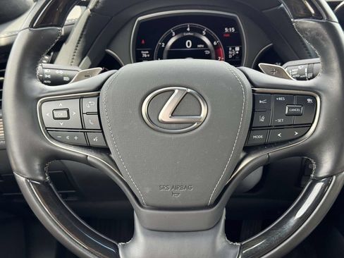 Used 2023 Lexus LS 500 AWD w/ Interior Upgrade Package image 9