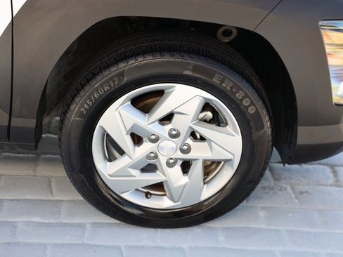 Used 2024 Hyundai Kona SE image 40