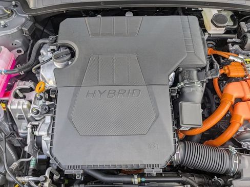 Used 2025 Hyundai Elantra Limited FWD image 27