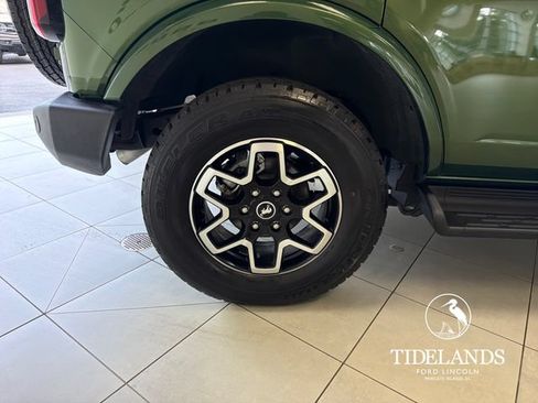 Certified 2025 Ford Bronco Outer Banks AWD/4WD image 35