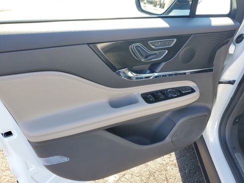 Certified 2023 Lincoln Corsair Reserve w/ Equipment Group 201A image 10