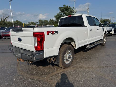 Used 2019 Ford F350 XLT w/ XLT Premium Package AWD/4WD image 5