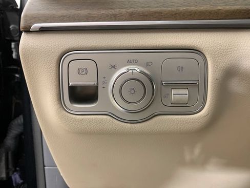 Used 2020 Mercedes-Benz GLS 450 4MATIC image 22