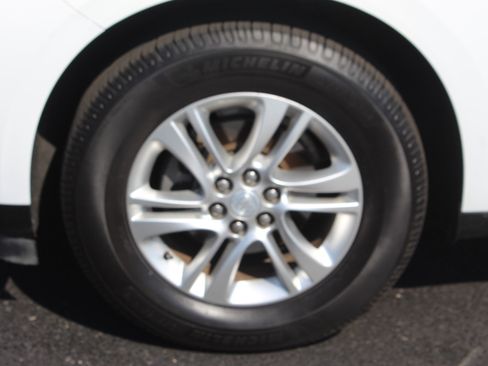 Used 2018 Buick Enclave Essence FWD image 10