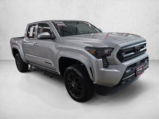 Used 2025 Toyota Tacoma SR5 AWD/4WD image 3