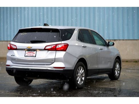Used 2021 Chevrolet Equinox LT image 4