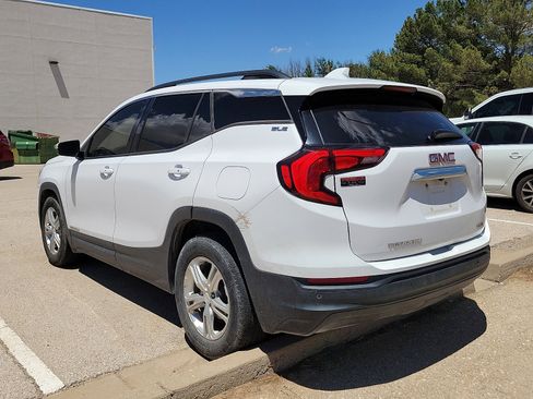 Used 2018 GMC Terrain SLE w/ Infotainment Package I FWD image 2