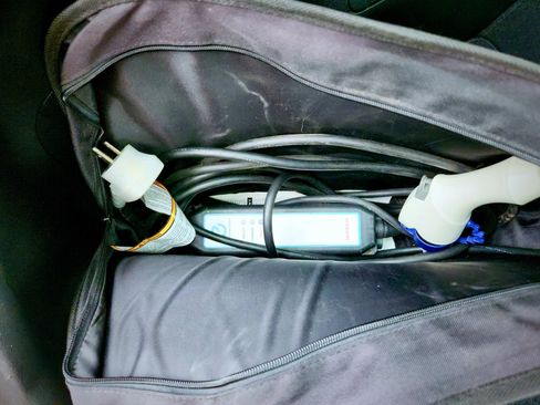 Used 2018 Nissan Leaf SV image 25