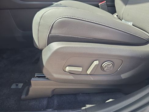 New 2026 Kia Carnival SX Prestige FWD image 22