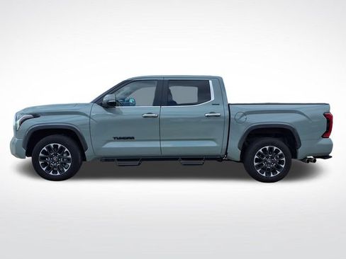 Used 2025 Toyota Tundra Limited AWD/4WD image 2