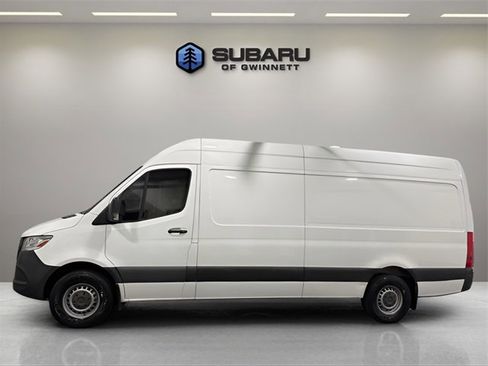 Used 2021 Mercedes-Benz Sprinter 2500 image 6