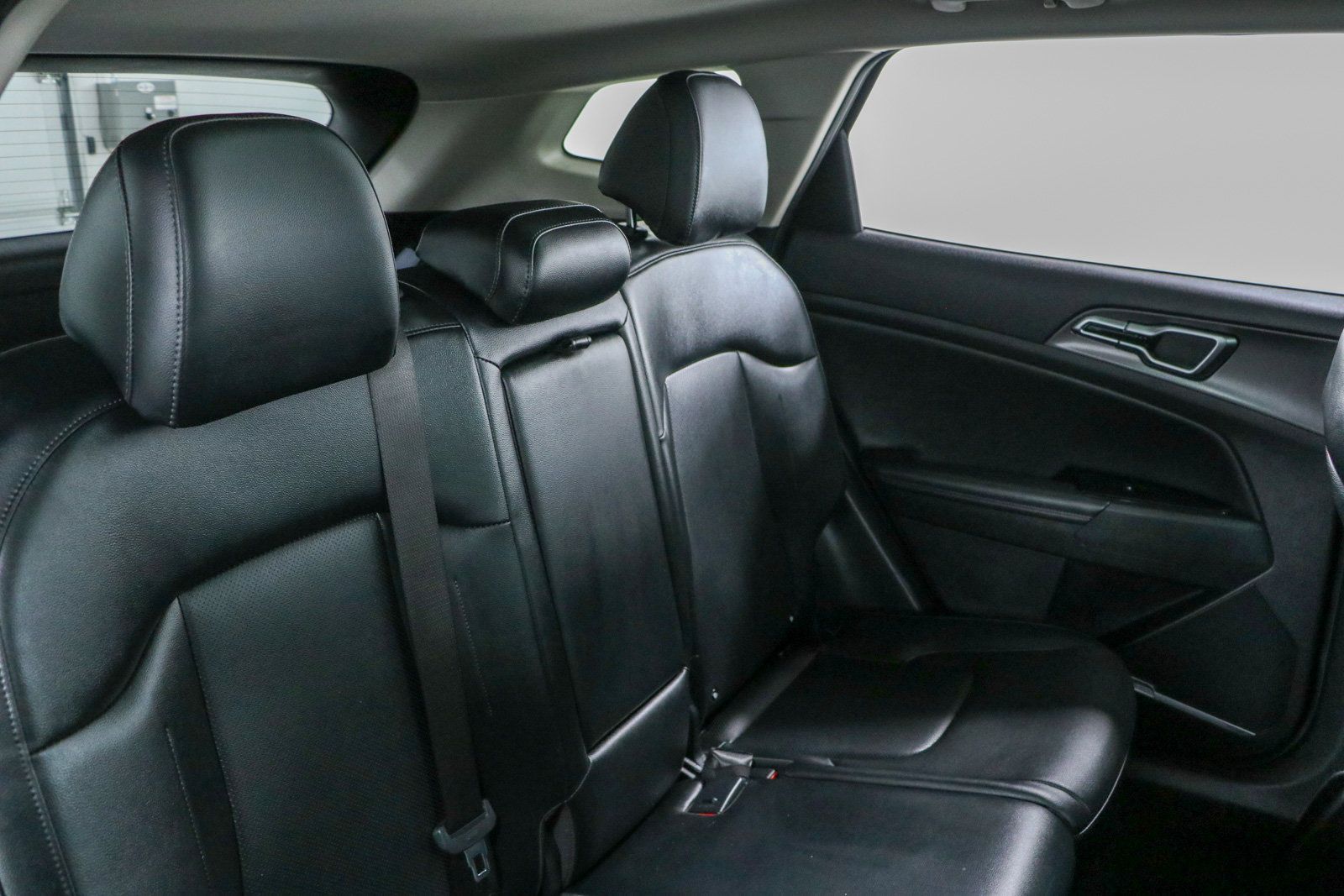 Used 2023 Kia Sportage SX FWD image 30