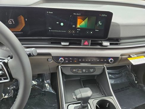 New 2026 Kia Carnival EX image 23