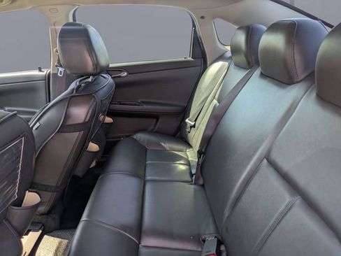 Used 2010 Chevrolet Impala Police FWD image 13