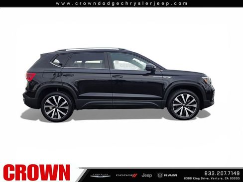 Used 2022 Volkswagen Taos SE image 8
