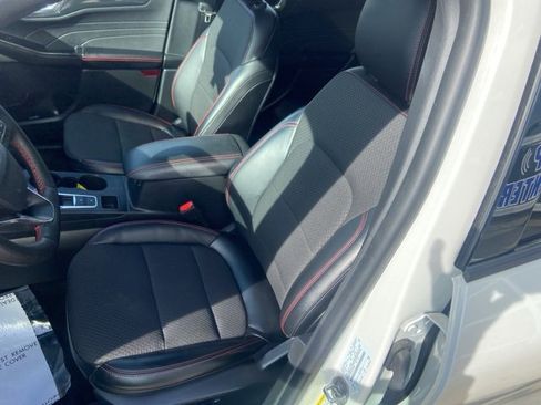 Used 2024 Ford Escape ST-Line Select w/ Tech Pack #2 image 8