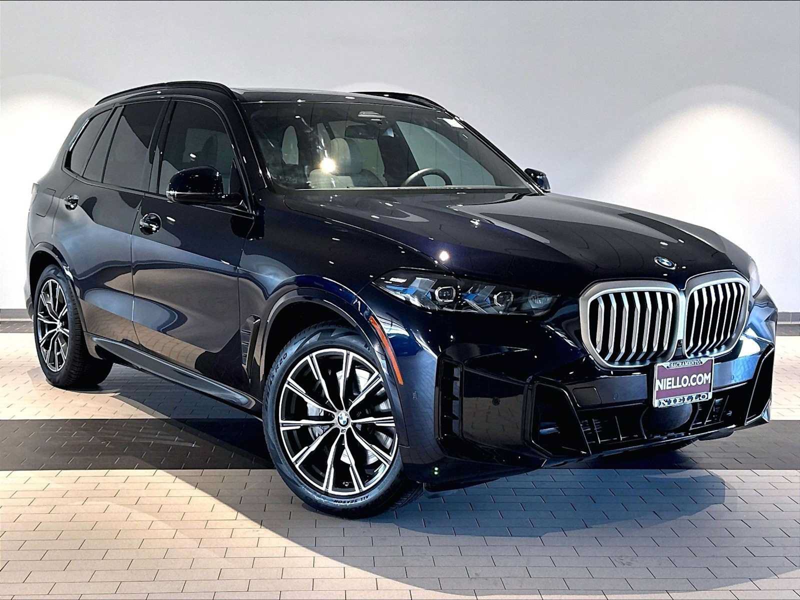 Used 2026 BMW X5 xDrive50e w/ M Sport Package AWD/4WD image 12