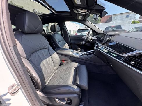 Used 2026 BMW X6 xDrive40i AWD/4WD image 18