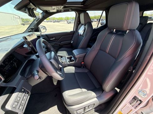 Certified 2026 Toyota 4Runner Limited AWD/4WD image 13