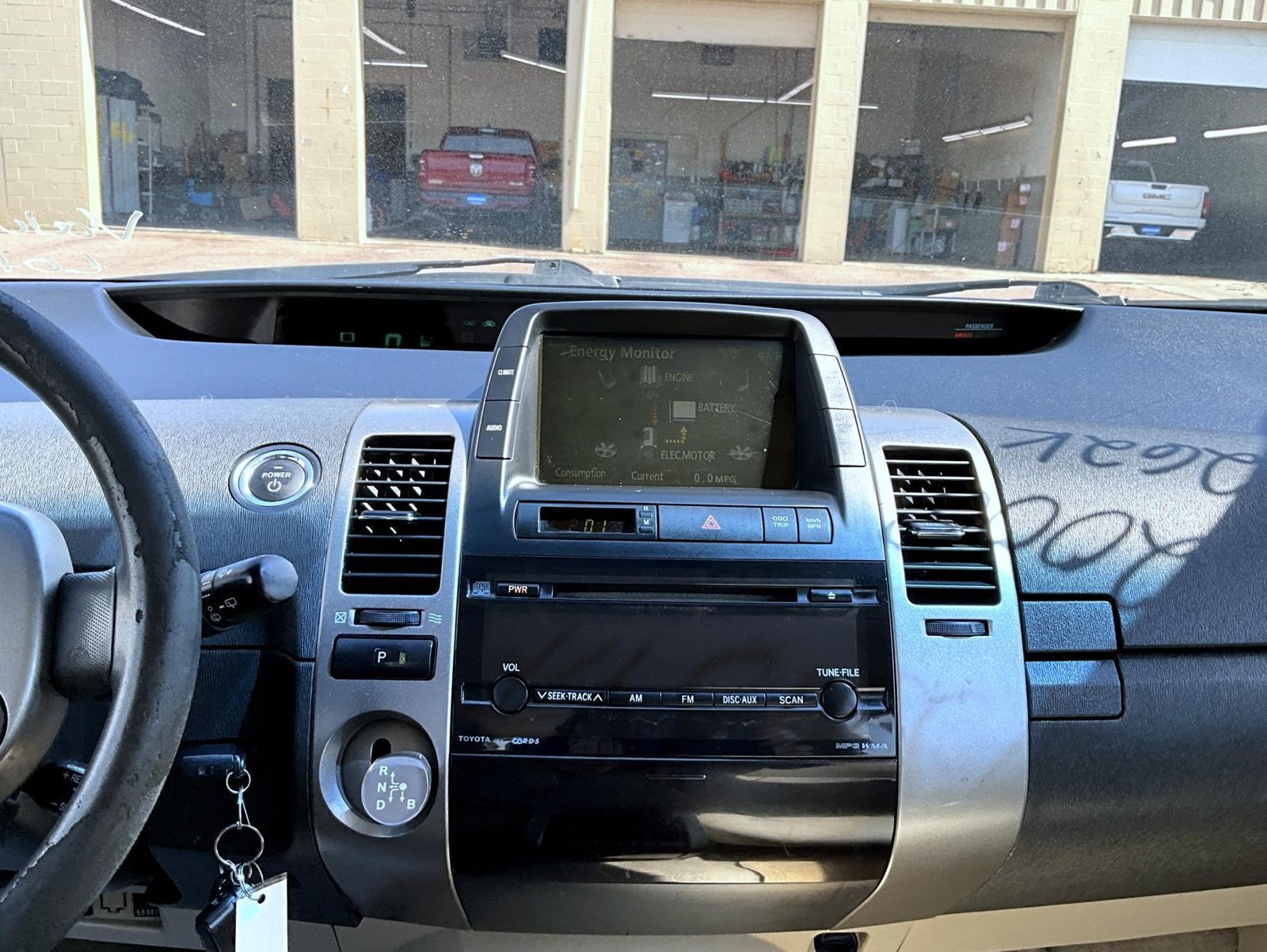 Used 2008 Toyota Prius w/ Pkg 2 FWD image 15