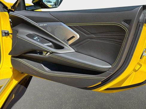 Used 2025 Chevrolet Corvette Z06 RWD image 25