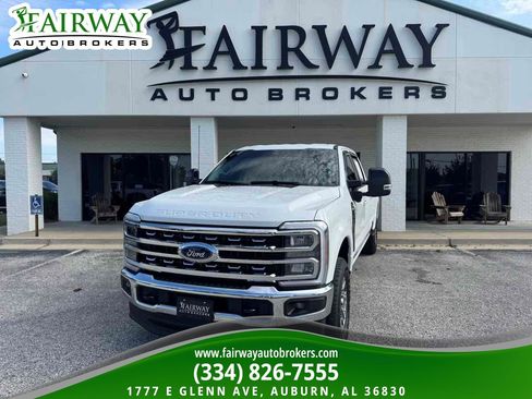 Used 2025 Ford F250 Lariat AWD/4WD image 1