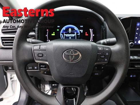 Used 2025 Toyota Camry LE FWD image 10