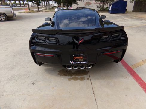 Used 2019 Chevrolet Corvette Z06 RWD image 6
