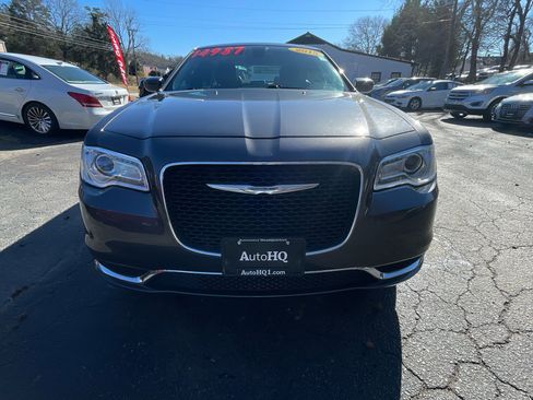 Used 2015 Chrysler 300 Limited image 14