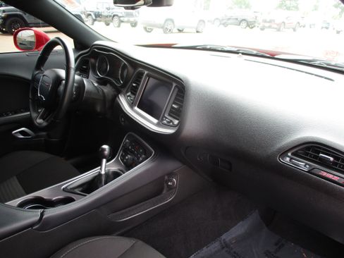 Used 2021 Dodge Challenger R/T Scat Pack RWD image 39