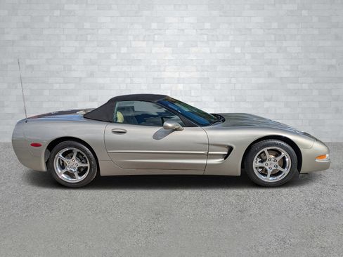 Used 2002 Chevrolet Corvette Convertible w/ Preferred Equipment Group2 image 4