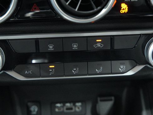 Used 2024 Nissan Sentra SV image 38