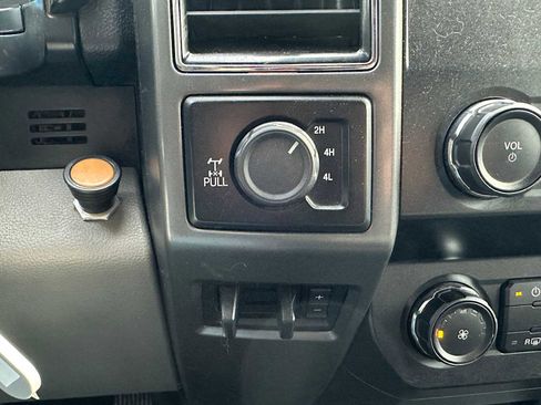 Used 2019 Ford F350 XLT w/ XLT Value Package image 29