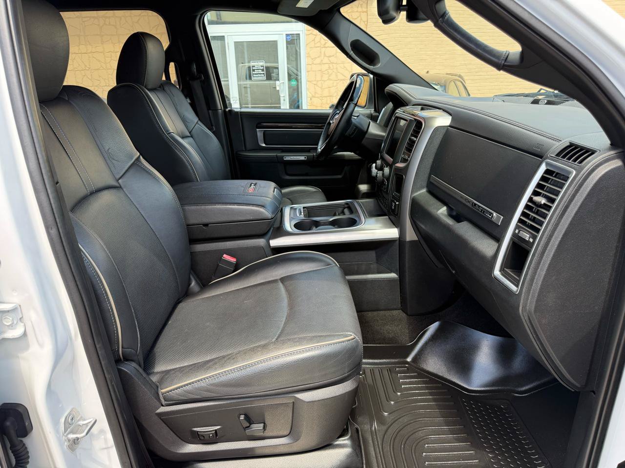 Used 2016 RAM 1500 Limited AWD/4WD image 16